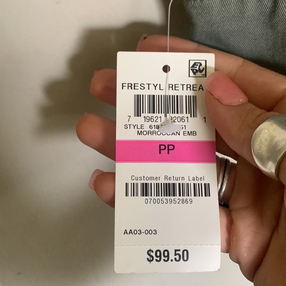 Green Jacket - Picture 3 of 4